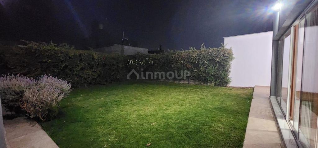 Casa en Alquiler en Lujan de Cuyo, Mendoza