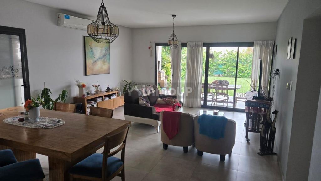 Casa en Venta en Guaymallen, Mendoza