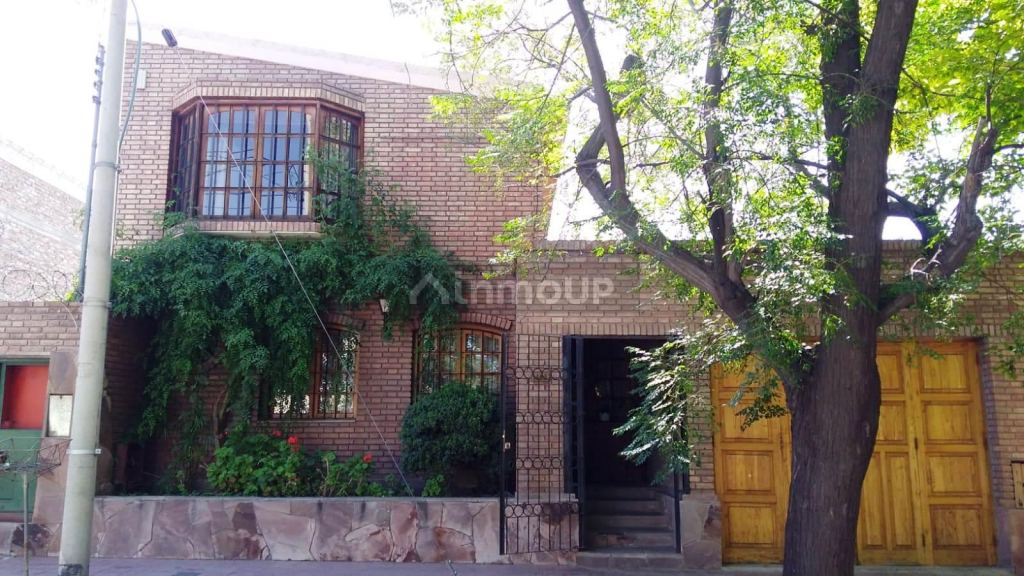 Casa en Venta en Guaymallen, Mendoza