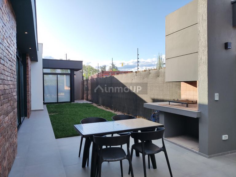 Casa en Alquiler en Lujan de Cuyo, Mendoza