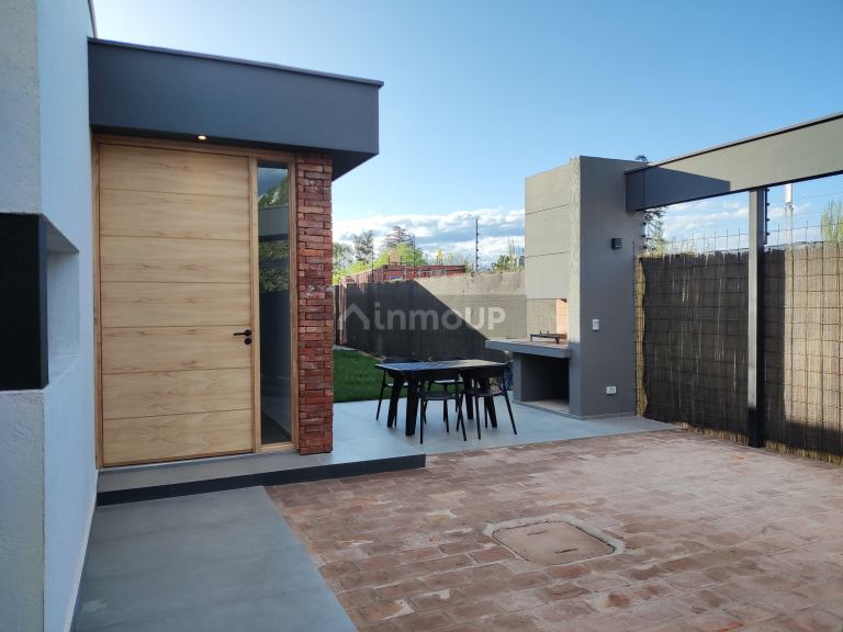 Casa en Alquiler en Lujan de Cuyo, Mendoza