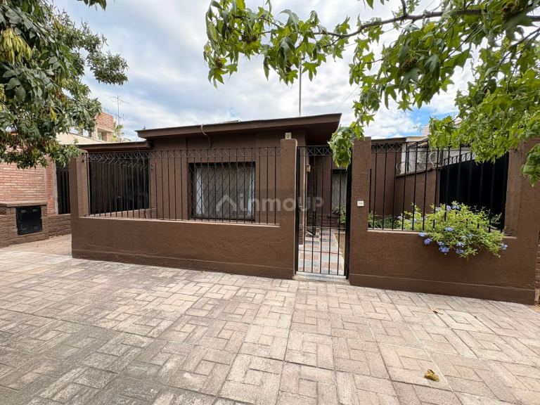 Casa en Venta en Guaymallen, Mendoza
