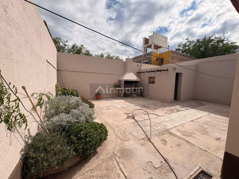 Casa en Venta en Guaymallen, Mendoza