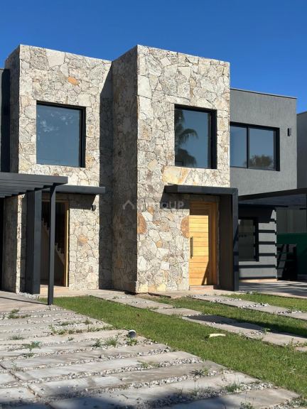 Casa en Alquiler en Maipu, Mendoza