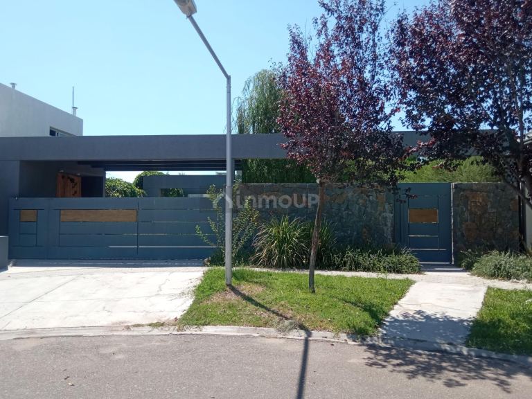 Casa en Venta en Maipu, Mendoza