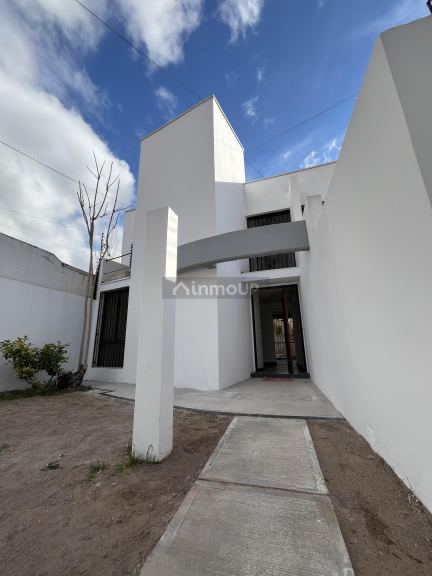 Casa en Alquiler en Godoy Cruz, Mendoza