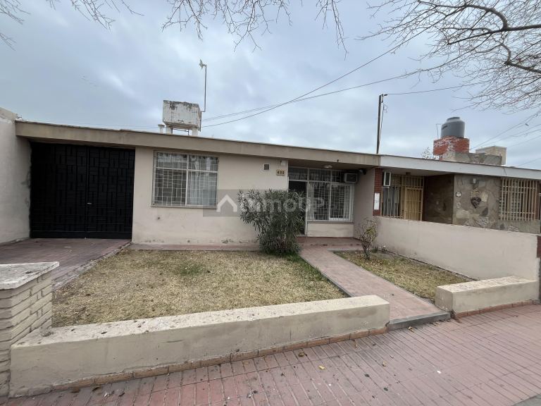 Casa en Alquiler en Godoy Cruz, Mendoza