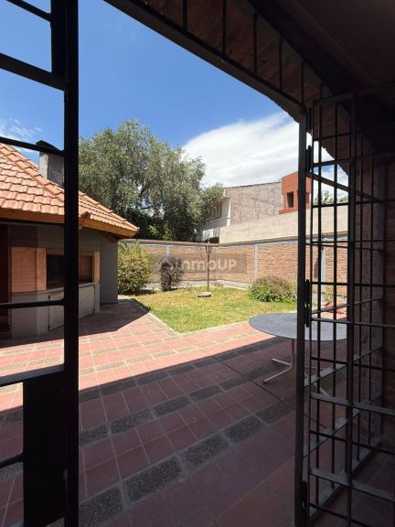 Casa en Venta en Capital, Mendoza
