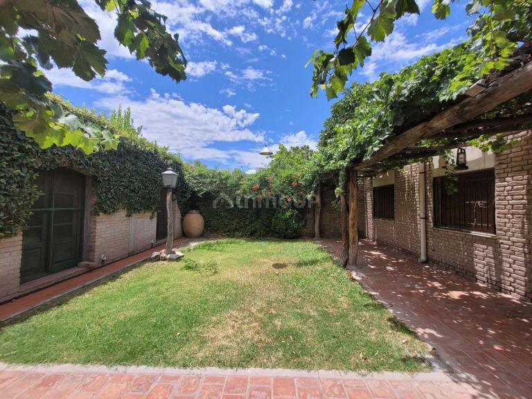 Casa en Venta en Capital, San Juan