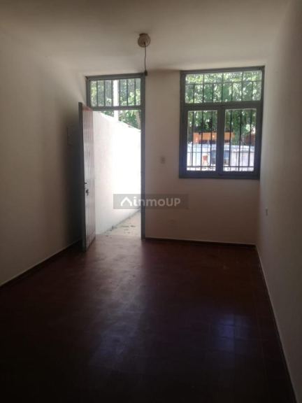 Santa Lucia B° Kennedy. Mariano Moreno 510 (norte)