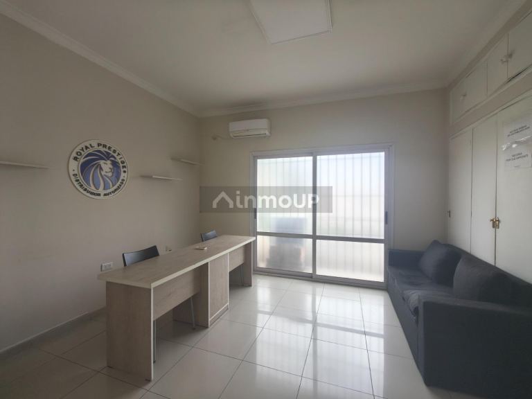 Casa en Venta en Capital, San Juan - USD 230.000 | Inmoup - 14