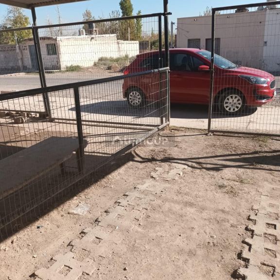 Chimbas Centenario, casi  Díaz Vélez. A 200m al oeste de calle Salta.