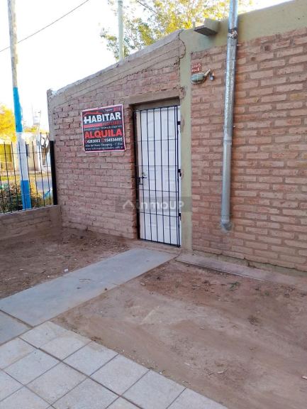 Pocito Bº Uñac. Calle 12 y David Chávez. Mza G. Casa 15.