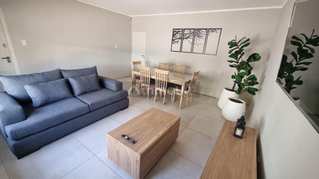 Casa en Alquiler en Capital, Mendoza - USD 900 | Inmoup - 1