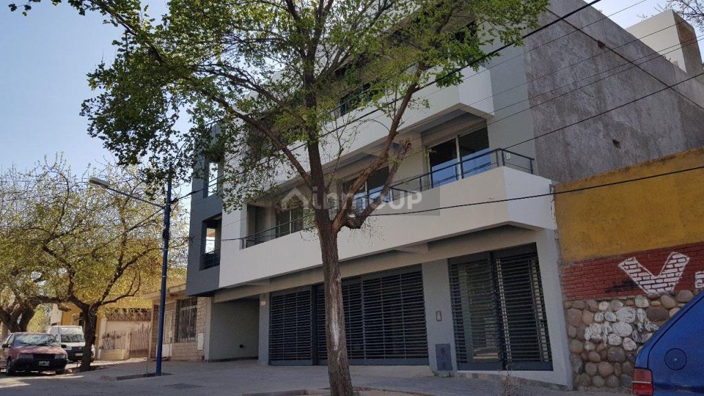 Oficina en Alquiler en Godoy Cruz, Mendoza