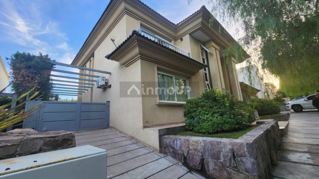 Casa en Venta en Capital, Mendoza
