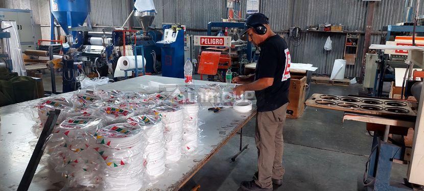 Fábrica en Venta en Lujan de Cuyo, Mendoza