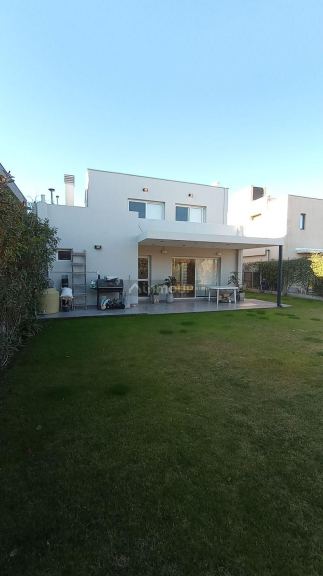 Casa en Venta en Las Heras, Mendoza