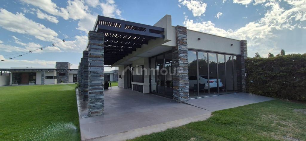Casa en Venta en Guaymallen, Mendoza
