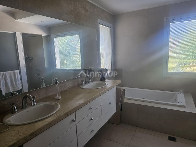 Casa en Venta en Godoy Cruz, Mendoza