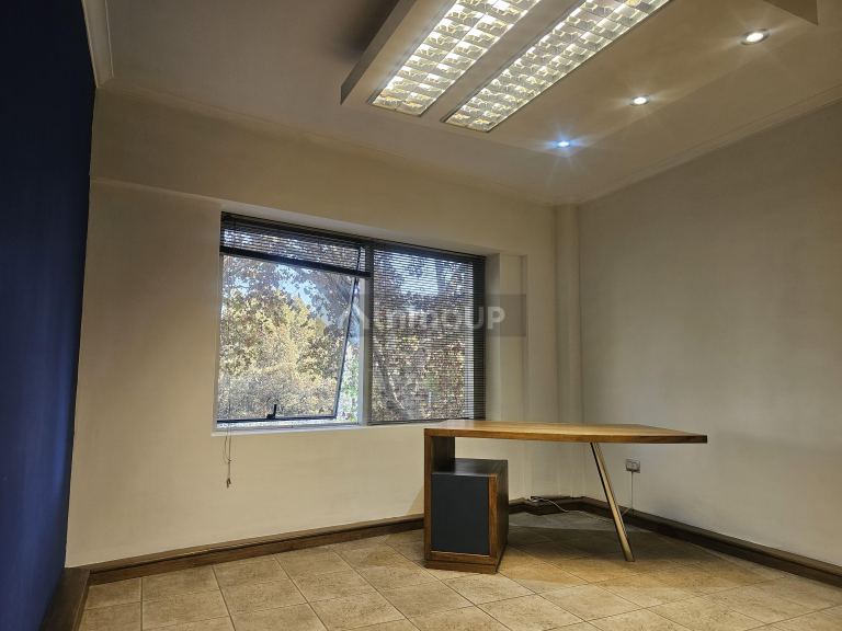 Oficina en Alquiler en Capital, Mendoza