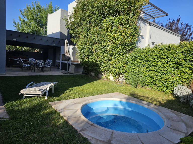 Casa en Alquiler en Lujan de Cuyo, Mendoza