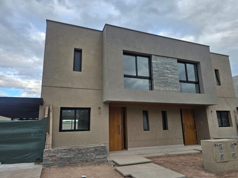 Duplex en Venta en Lujan de Cuyo, Mendoza