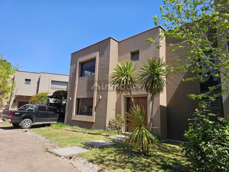 Casa en Venta en Lujan de Cuyo, Mendoza