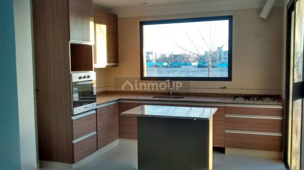 Casa en Alquiler en Lujan de Cuyo, Mendoza