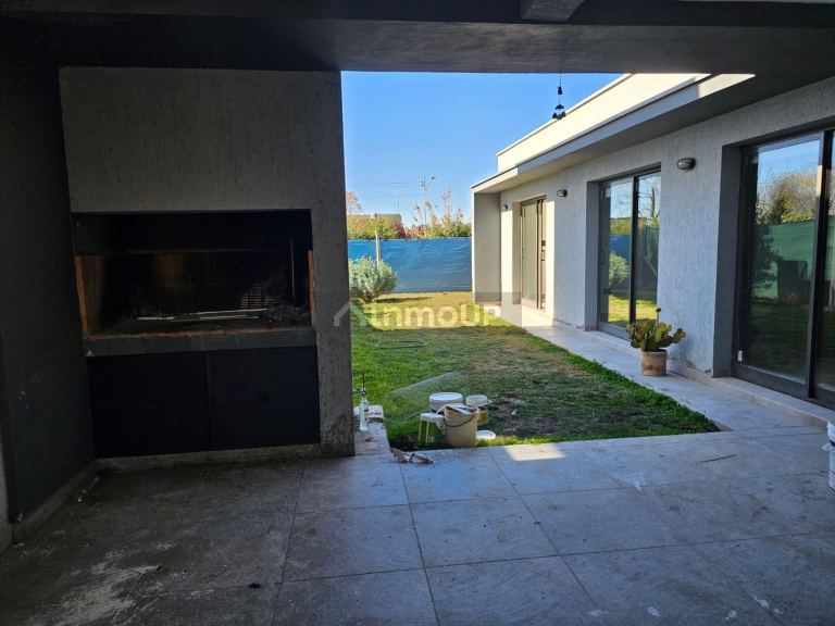 Casa en Alquiler en Lujan de Cuyo, Mendoza