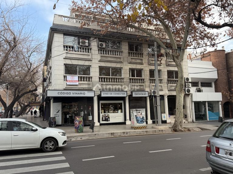 Oficina en Alquiler en Capital, Mendoza - $ 1.100.000 | Inmoup - 14