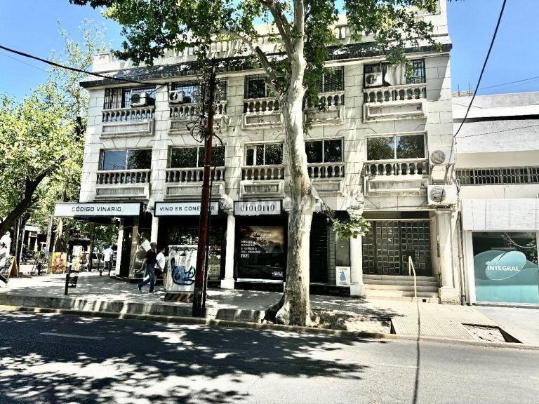 Oficina en Alquiler en Capital, Mendoza - $ 1.100.000 | Inmoup - 12