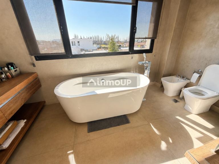 Casa en Venta en Lujan de Cuyo, Mendoza