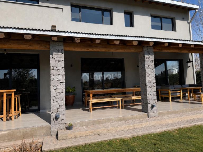 Casa en Venta en Lujan de Cuyo, Mendoza