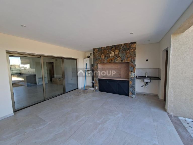 Casa en Venta en Guaymallen, Mendoza