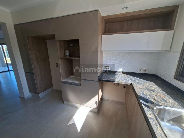 Casa en Venta en Guaymallen, Mendoza