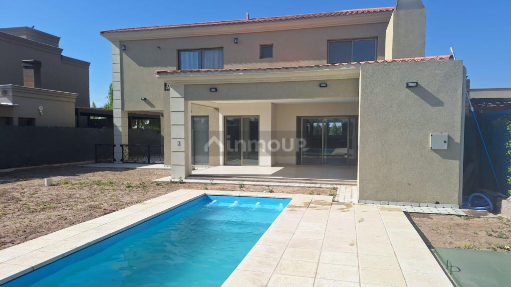 Casa en Venta en Guaymallen, Mendoza