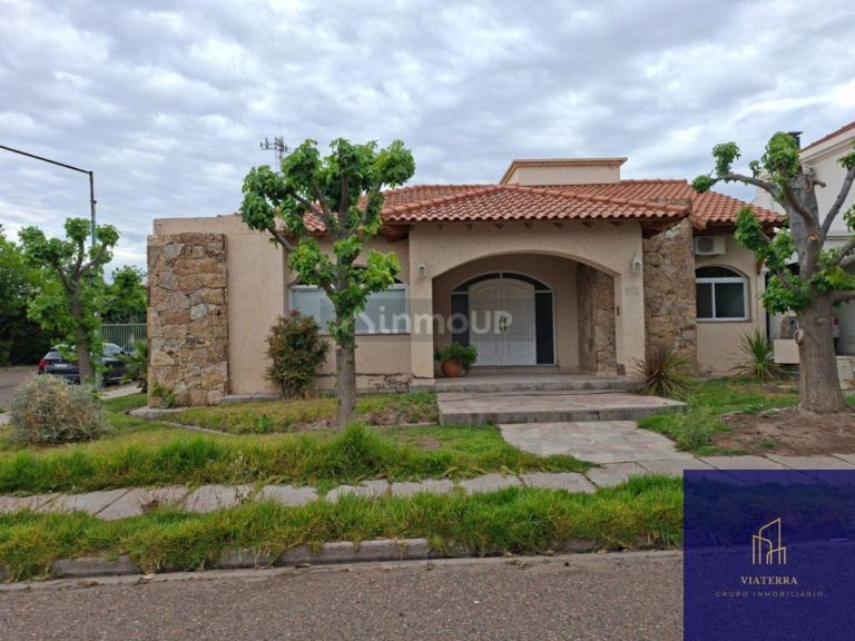 Casa en Alquiler en Godoy Cruz, Mendoza