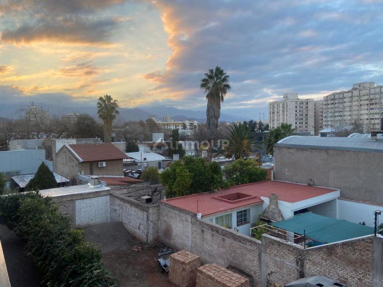 Departamento en Alquiler en Capital, Mendoza