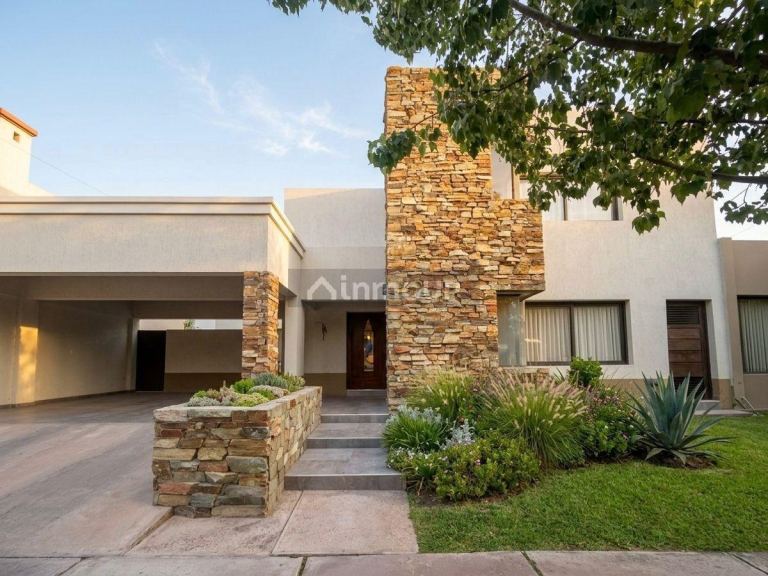 Casa en Venta en Guaymallen, Mendoza