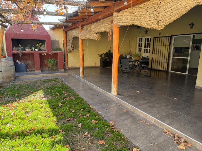 Casa en Venta en Guaymallen, Mendoza