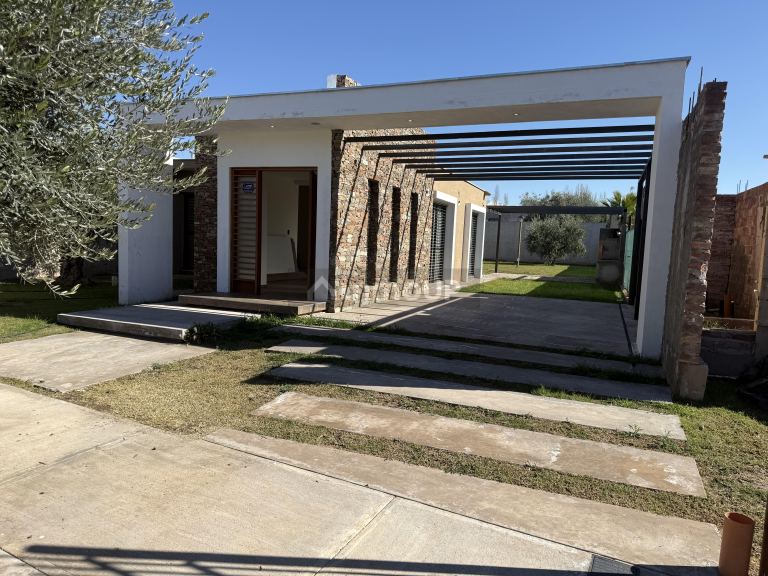 Casa en Venta en Maipu, Mendoza