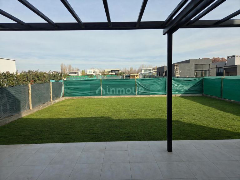 Casa en Venta en Lujan de Cuyo, Mendoza - USD 298.000 | Inmoup - 10