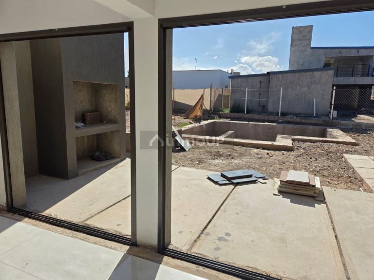 Casa en Venta en Maipu, Mendoza