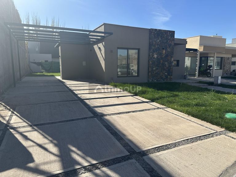 Casa en Venta en Maipu, Mendoza