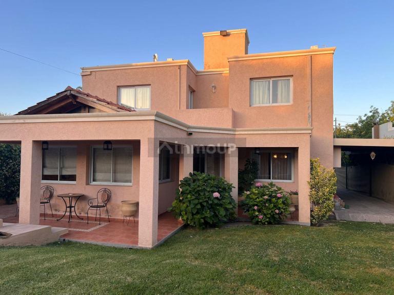 Casa en Venta en Guaymallen, Mendoza