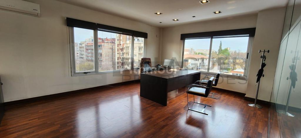 Oficina en Venta en Capital, Mendoza