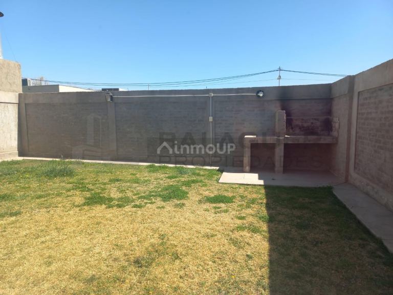 Casa en Alquiler en Maipu, Mendoza