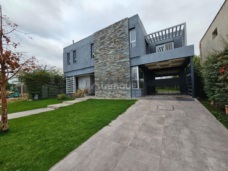 Casa en Venta en Guaymallen, Mendoza