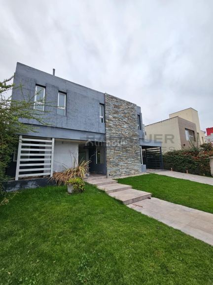 Casa en Venta en Guaymallen, Mendoza